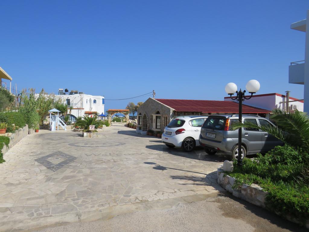 Blue Beach Villas Apartments Stavrós Exterior foto